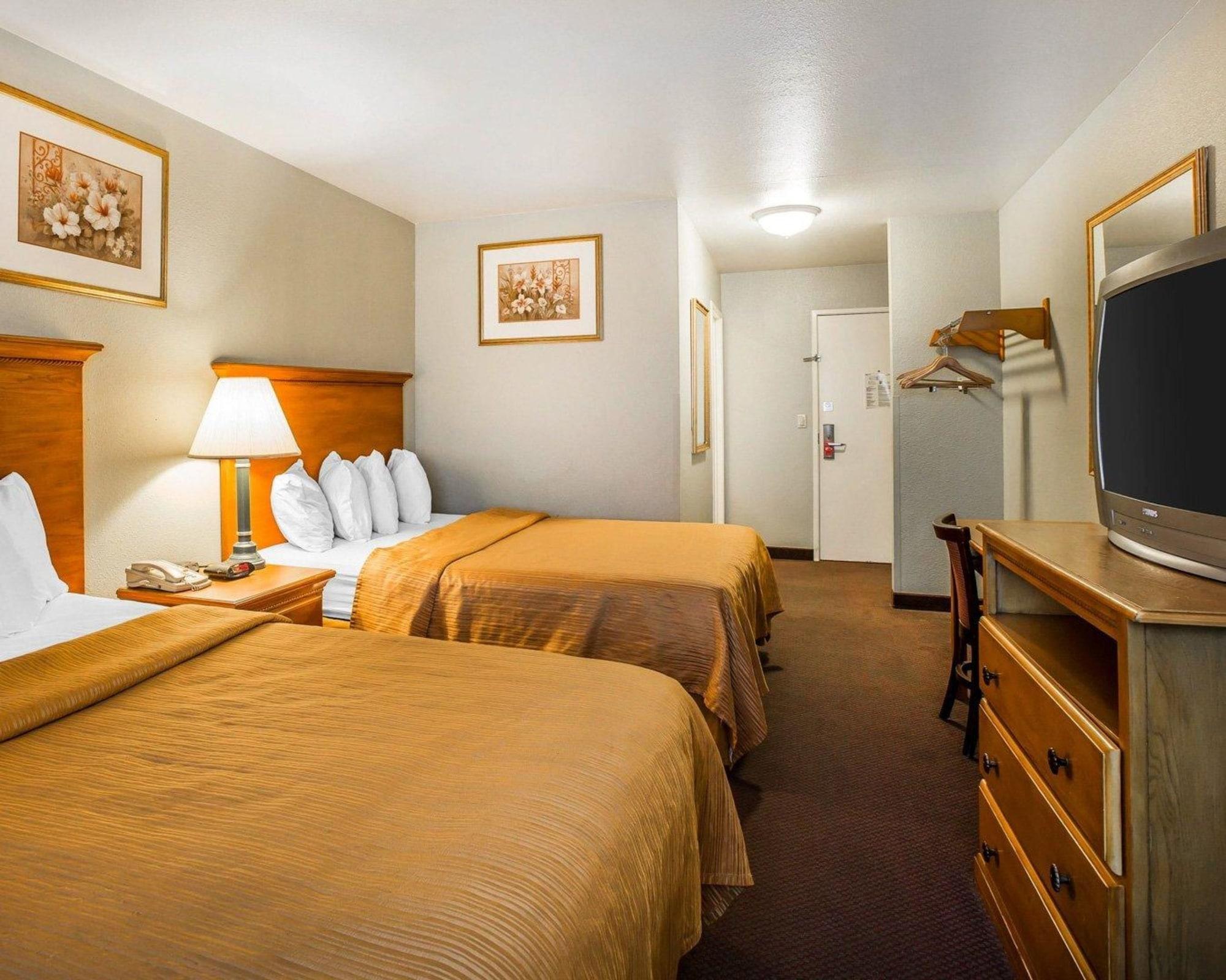 Quality Inn Tracy I-205 Exterior photo