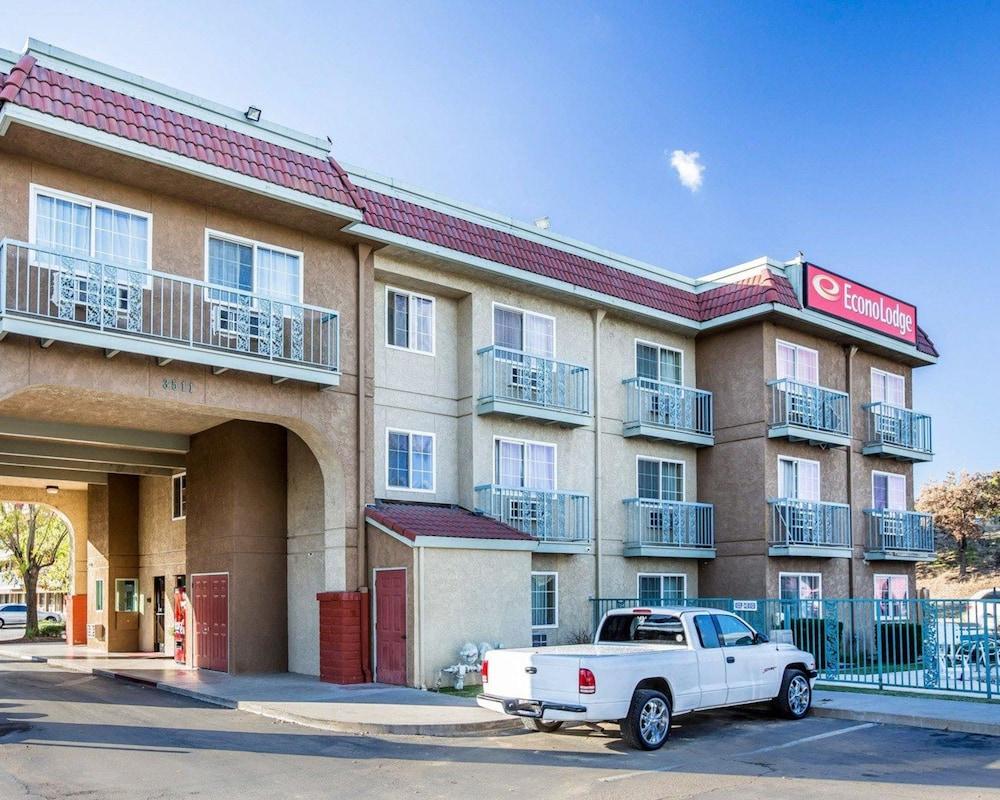 Quality Inn Tracy I-205 Exterior photo