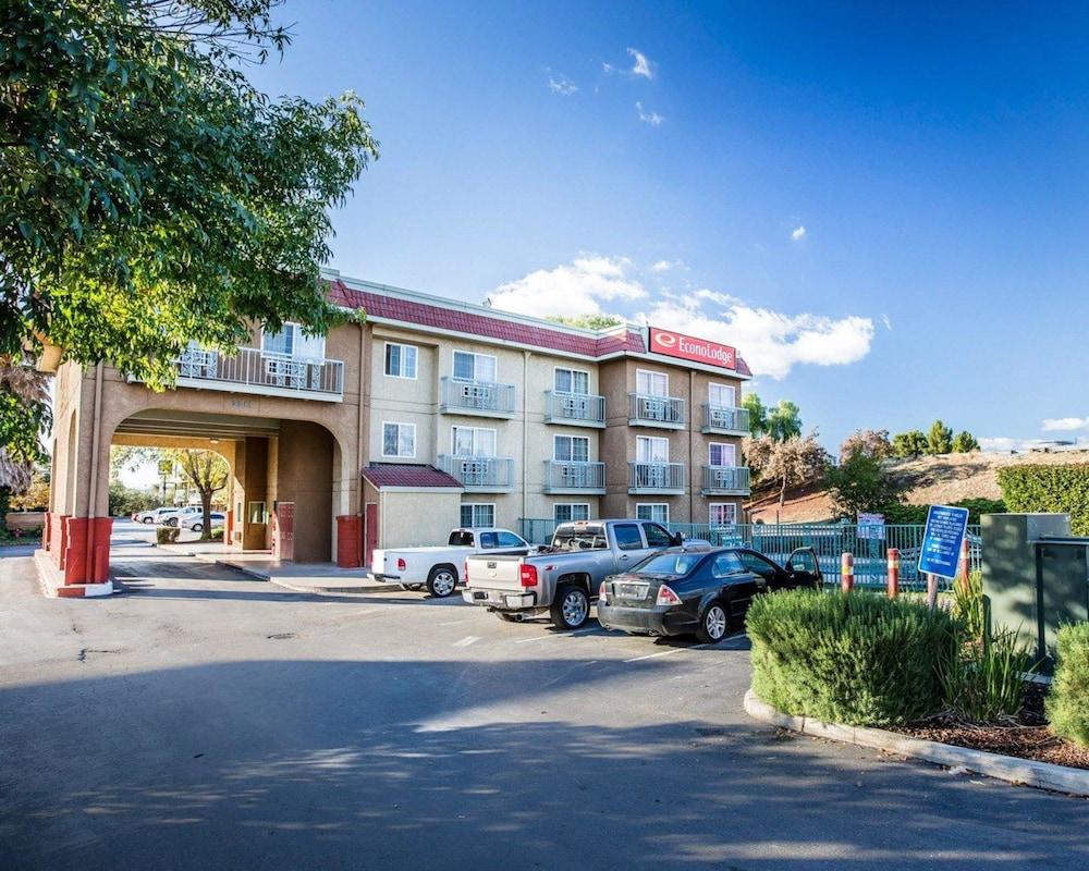 Quality Inn Tracy I-205 Exterior photo
