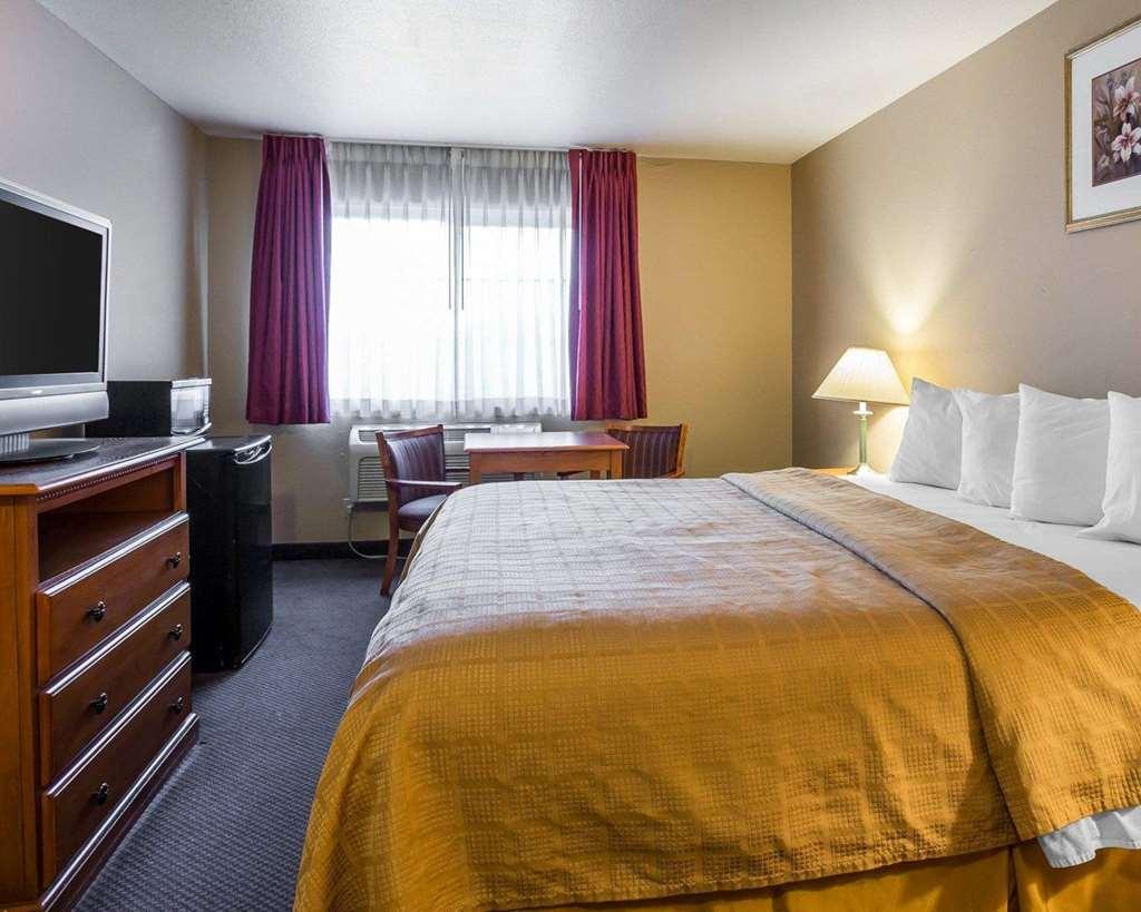Quality Inn Tracy I-205 Room photo
